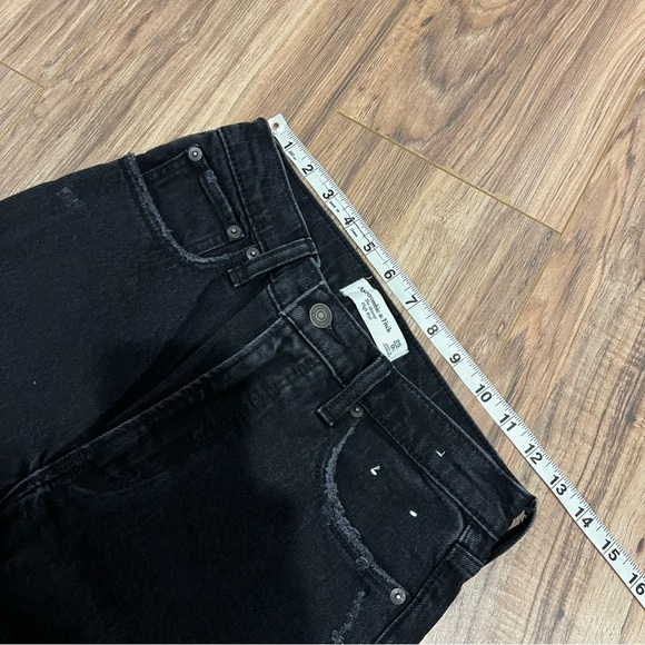 Abercrombie & Fitch High Rise Skinny Jean - Picture 7 of 7